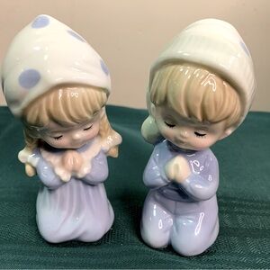 Vintage 1970s Enesco Bedtime Prayers Light Blue White Praying boy girl in bonnet